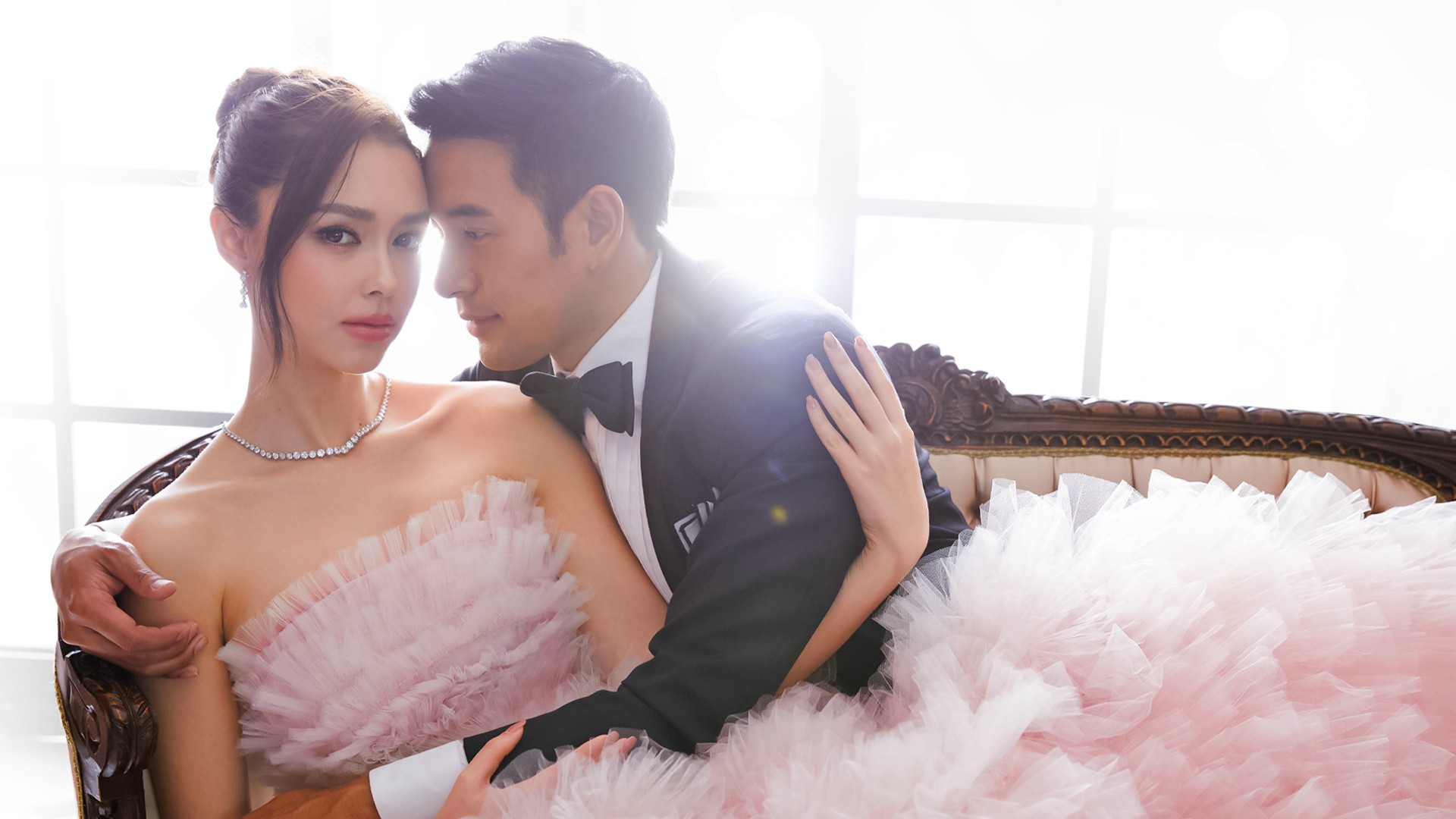เมษาท้าความแซ่บ! “เกรท-แพท” ชวนคุณหลงในวังวนของ “ปมเสน่หา”