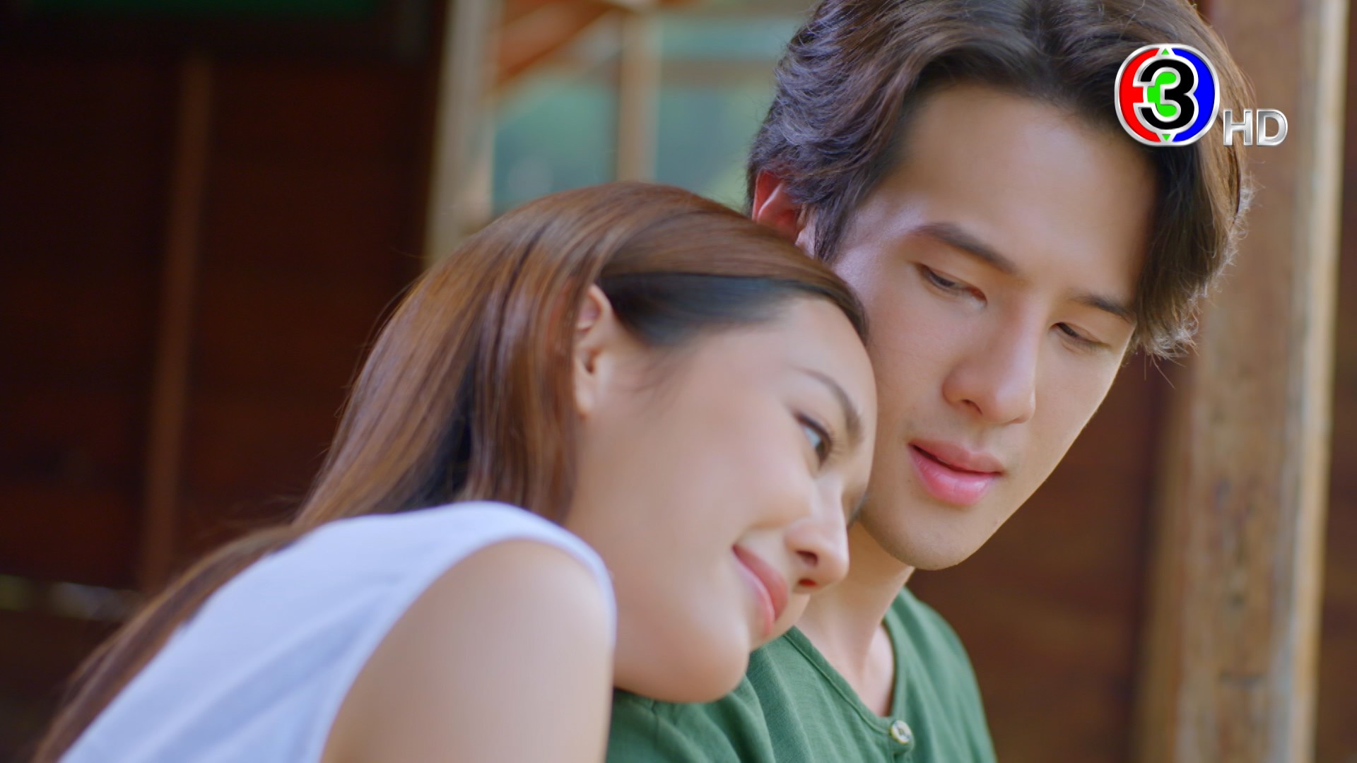 จากคู่ปรับต้องกลับกลายเป็นคู่รัก พร้อมเส้นทางความรักที่มีอุปสรรค พบกันเร็วๆ นี้ เพราะรัก Because Of Love