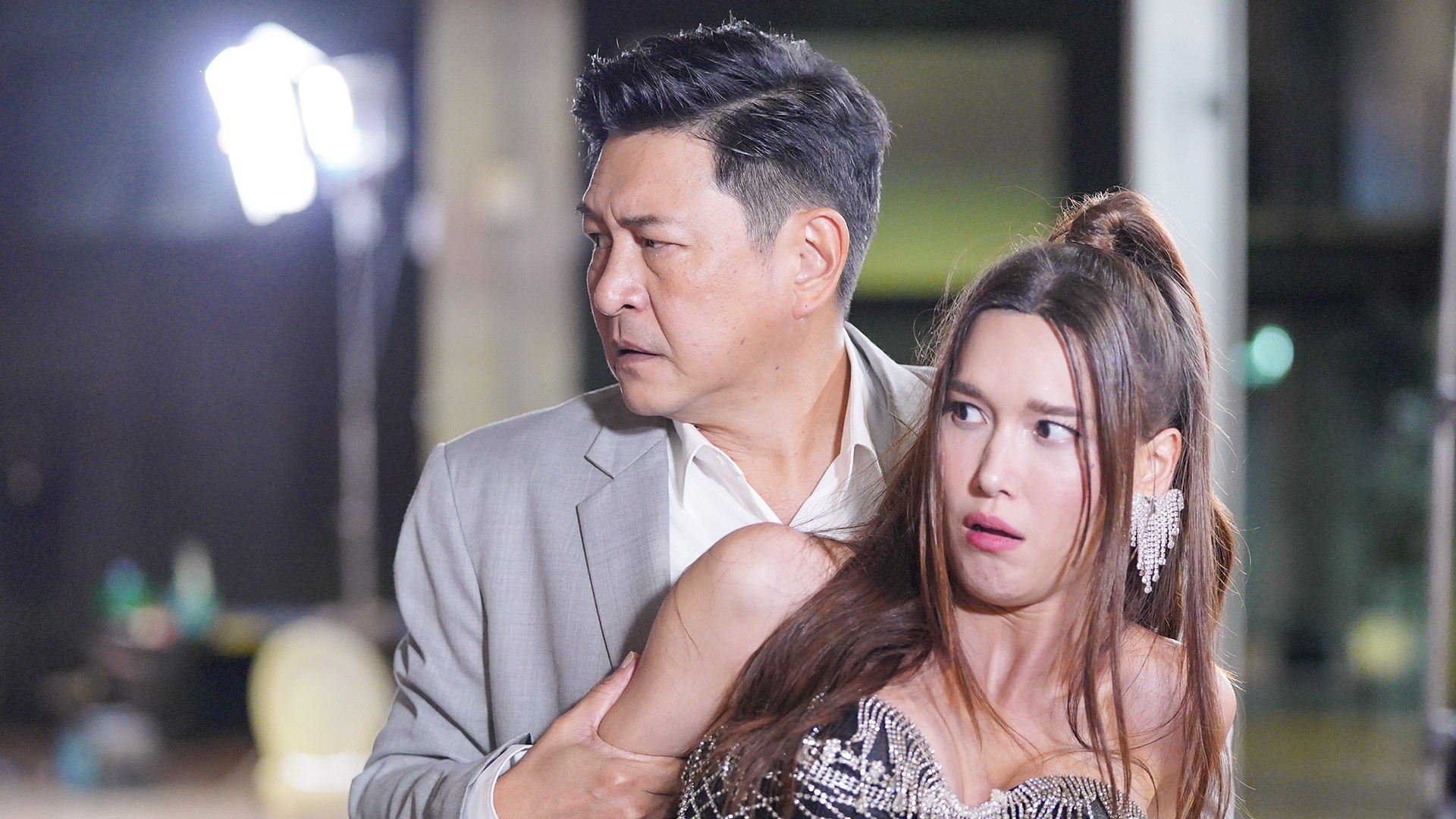 เรื่องย่อ 18 มงกุฎสะดุดเลิฟ EP. 19