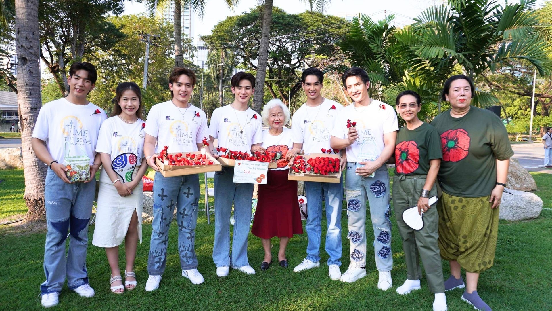 ช่อง 3 พร้อมทีมนักแสดง “ไทม์ ผ่านเวลา” ร่วมจำหน่ายดอกป๊อปปี้ เนื่องในวันทหารผ่านศึก