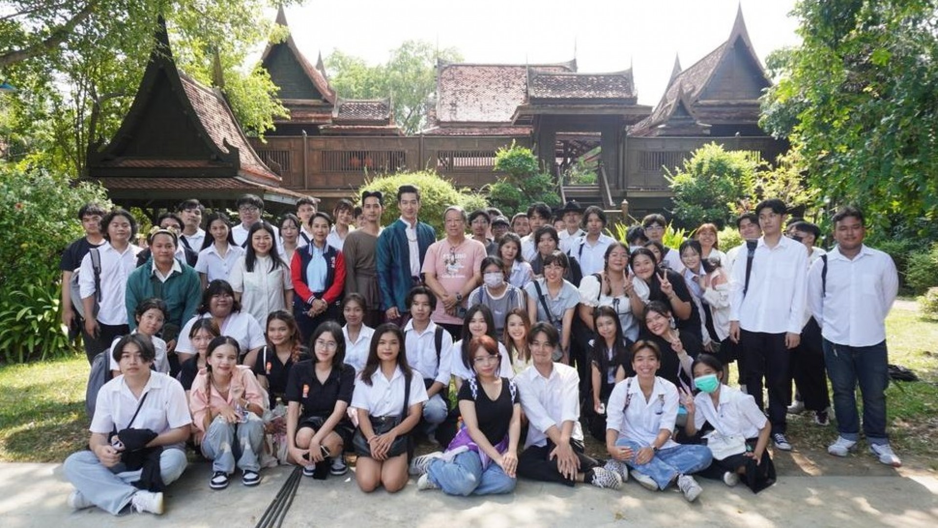 ม.เอเชียอาคเนย์ เรียนรู้งานศิลปกรรมและกองถ่ายละคร ช่อง 3 หนองแขม