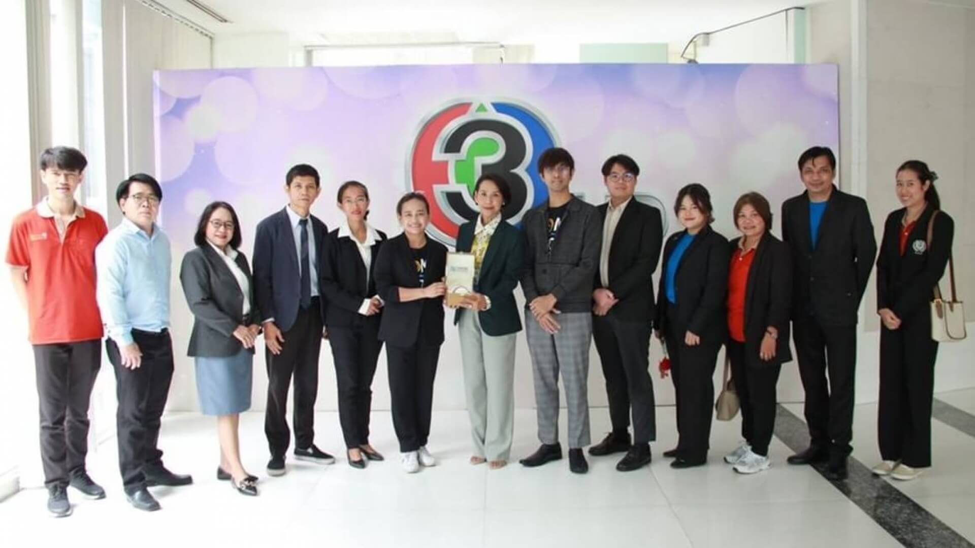 ช่อง 3 ต้อนรับคณะอาจารย์โครงการหลักสูตร “Smart Teacher” ศึกษาด้านงานข่าว