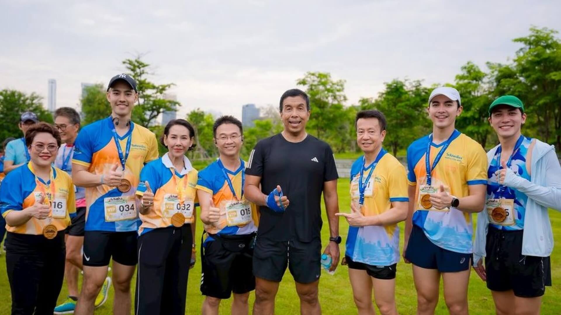 ช่อง 3 เสริมทัพ “วิ่งล้อมเมือง เขตคลองเตย” รณรงค์คนไทยใส่ใจสุขภาพ