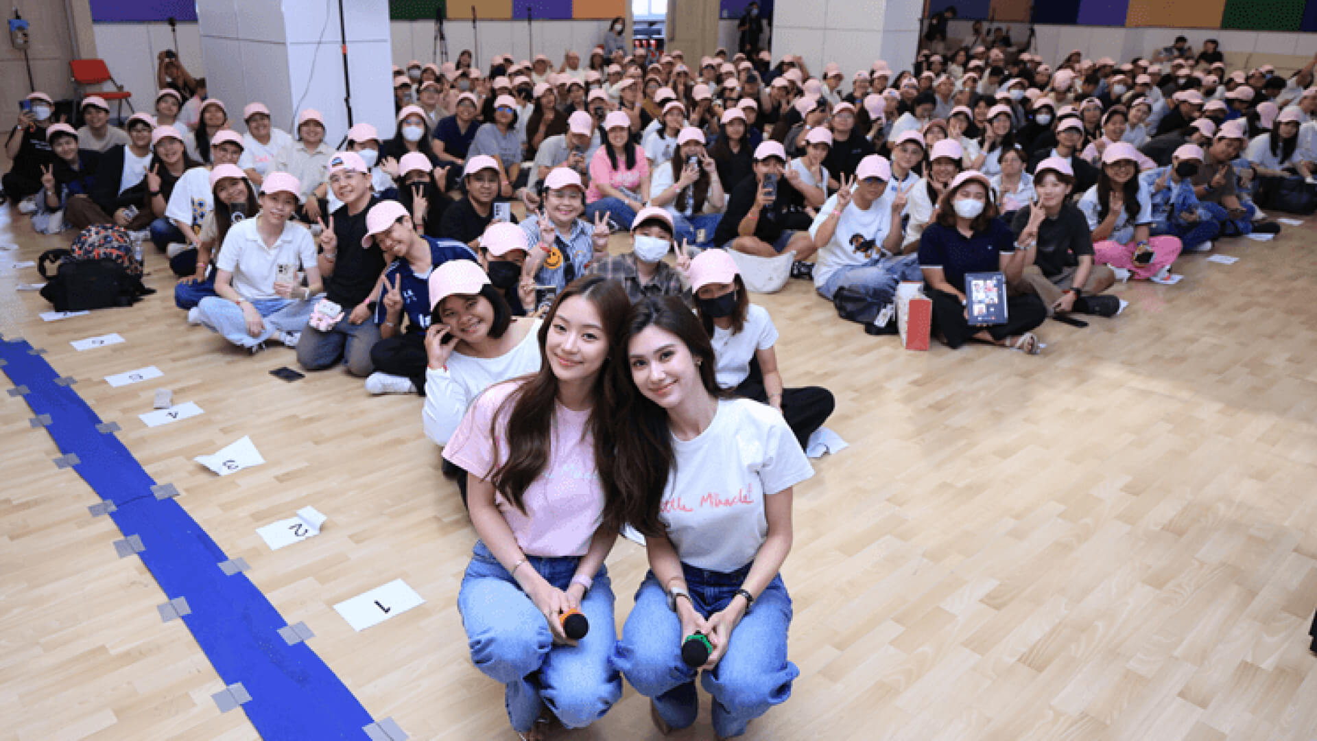 ลีน่า–หมิว” แท็กทีมแฟนคลับทำบุญ ส่งต่อพลังรัก “LITTLE MIRACLE in My Safe Zone” ช่วยผู้ป่วยเด็ก ICU
